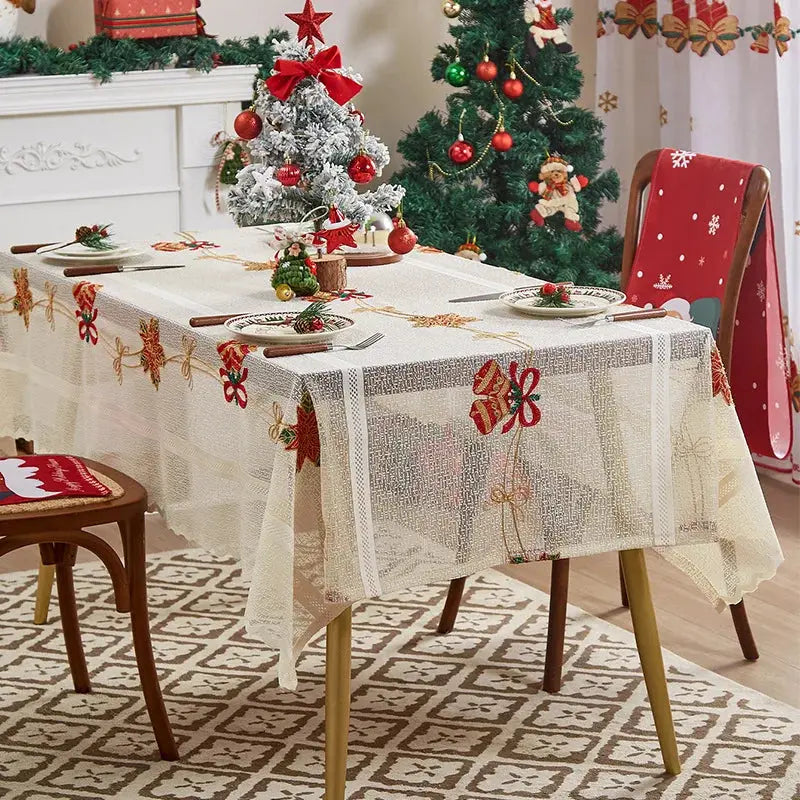 Nappe de table en dentelle à motifs brodés Fééries Mancelya