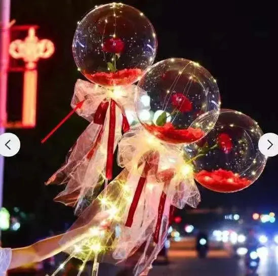 Bouquet de roses lumineuses LED dans ballon transparent Fééries Mancelya