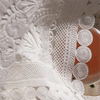 Nappe de table luxueuse en dentelle brodée, style vintage chic Fééries Mancelya